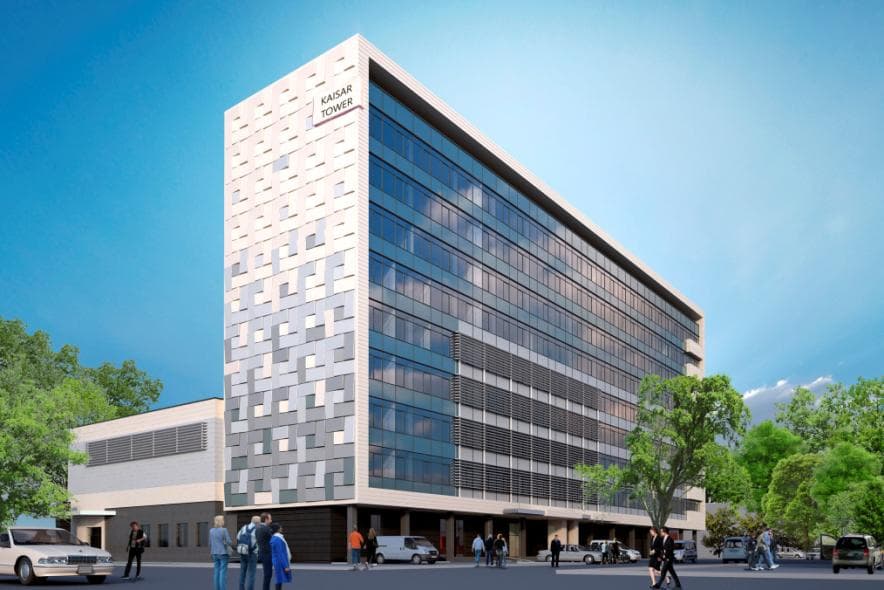 Фасад офисного центра Kaisar Tower в Алматы